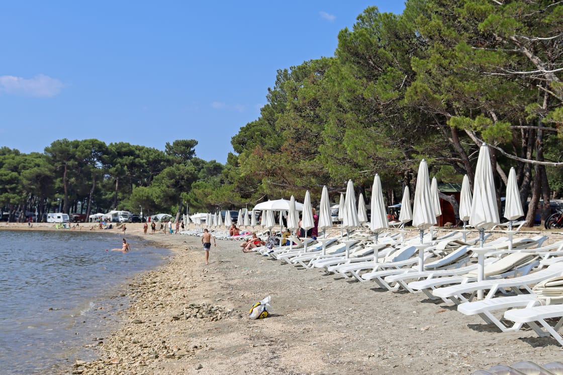 Spiaggia Bijeca a Medulin, Croazia